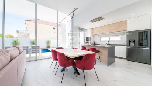 Villa Coral deluxe oasis by OYOOSTAYS - Foto 3