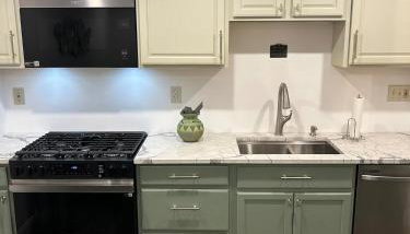 Hendrix Hospitality Suite - Foto 4, stove, dishwasher