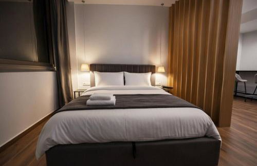 Piraeus Port Luxury Suites No3 - Foto 18