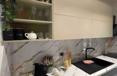 JOIVY Exclusive 2-Bedroom Villa with Private Garden - 5 minutes from the Colosseum - Photo 28