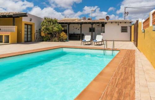 Casa rural con piscina privada Manitaga. - Photo 1