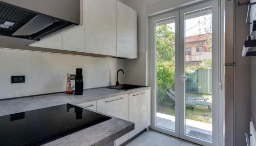 La Casa di Mara con Piscina, Giardino, Parcheggio Privato a Sistiana - Foto 5, stove