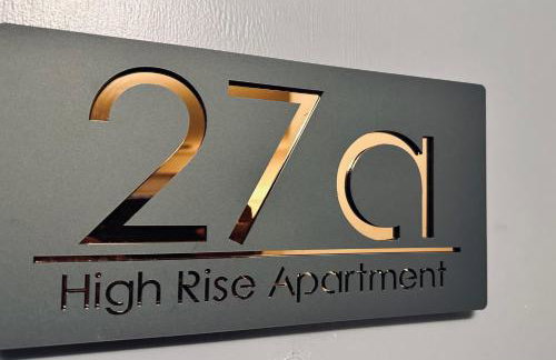 High Rise Apartment - Photo 6