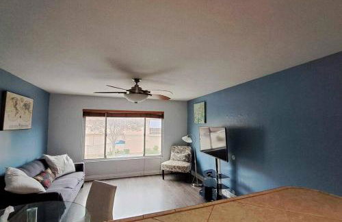 2bdr Bluff Heights Condo walking distance to beach - Foto 14