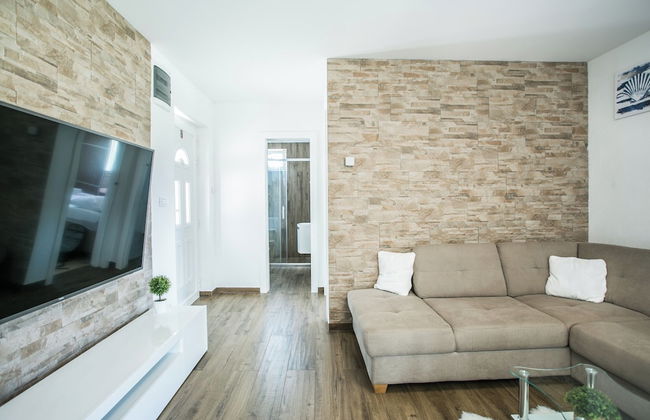 Modern House W.large Garden & Children Playground - Foto 11