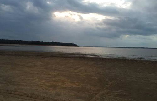 Oxford Chalet Getaway with Lake/Beach Access - Foto 4