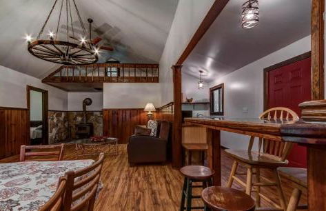 Cozy Cottage Rental with Small Private Pond in Canadensis, Pennsylvania - Foto 7