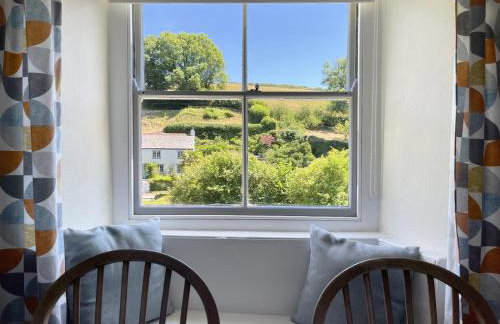 Mill House Fowey set in a creekside hamlet - Photo 10