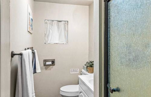 Hot Tub and Spacious Backyard Close to Lake! - Foto 5