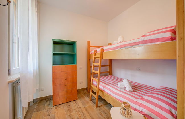 La Casa Accanto With Shared Pool - Photo 17