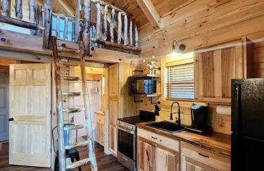 Group Friendly Cabin with Spa on the Deck near Tappan Lake in Ohio - Foto 41