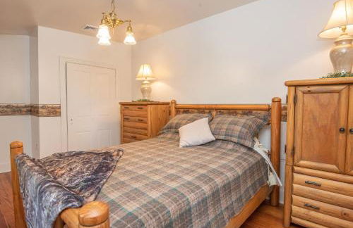 Cozy Cow Homestead with pool! - Foto 21