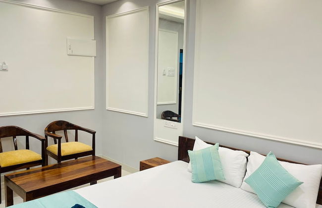 Monarch suites - Photo 11