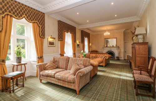 Horsley Hall - Photo 4