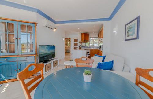 Ocean Vista Retreat with Beach & Pool Access by Drago Rentals - Foto 8