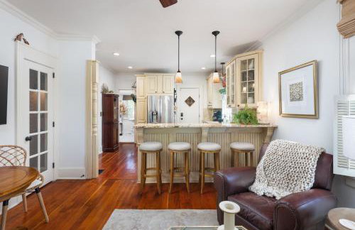 Charming Geneva Cottage Walk 4 Blks to Downtown - Foto 11