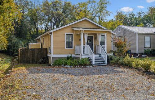 East Nashville Sweetie Near to Downtown 2 Bed 2 Bath with Fenced Yard 30 or more Days by SkyRun Nashville - Foto 34