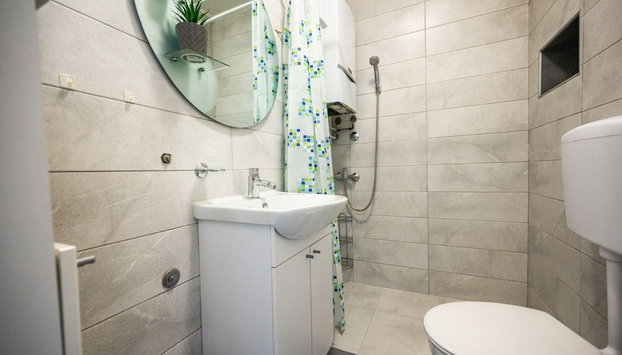 Modern 1bdr Apartment Near City Center - Foto 5, Habitación