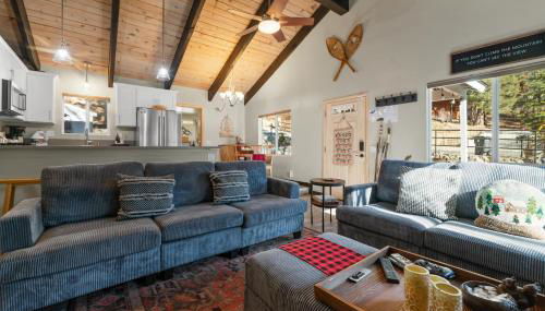 Alpine Retreat - Deck, Fire Pit, Barbecue - Foto 5