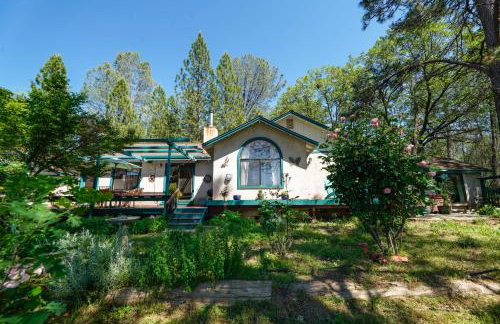 On 10 Acres! Serene Nevada City Retreat w/ Hot Tub - Foto 34