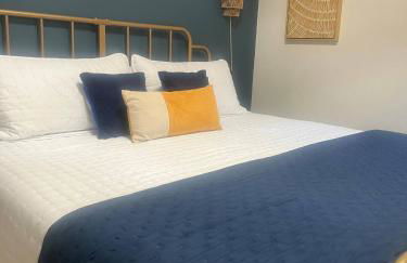 Sleeps 10 + Coffee bar + Game Room + Train to CHGO - Foto 17