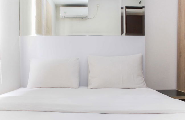 Homey and Simply 2BR at Lagoon Bekasi Town Square Apartment - Foto 4