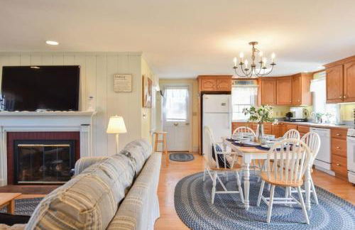 Walk 3 Mins to Private Assoc Beach - Foto 9