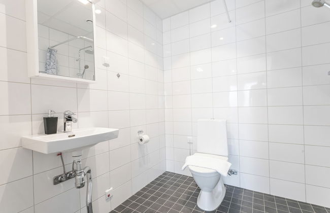 ApartDirect Arlandastad - Foto 49