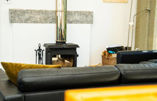 Cosy Rural Barn with Private Garden & Forest - The Cart Barn - Foto 13