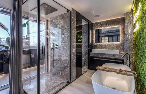 SkyJungle, luxury penthouse private pool and spa - Foto 10