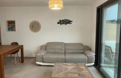 T2 vue sur le port jacuzzi terrasse et parking - Foto 23