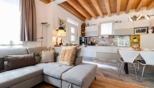 Stylish house near Venice With Parking - Photo 4