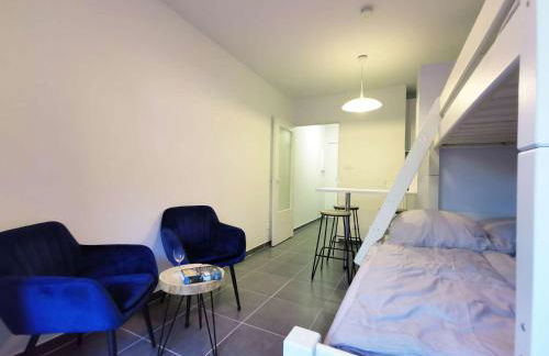 Jardin, terrasse, climatisation, à 5 minutes à pied des plages, commerces et animations - Photo 8