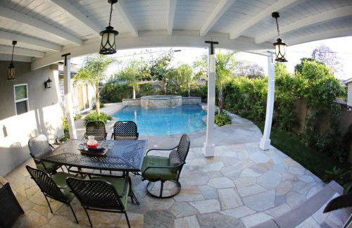 Highly Upgraded, 5 Bed, 4.5 ba, New Pool W/jacuzzi, 1/2 Mile Walk to Disney - Photo 61