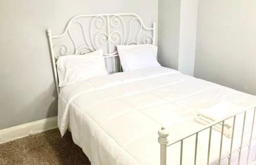 Clover 2900 - Apartment and Rooms with Private Bathroom near Washington Ave South Philly - Foto 7