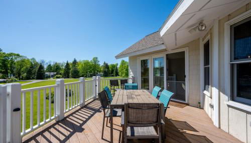 The Goat and Cherry - Dogs, Fire Pit & Hot Tub, Escape to Sister Bay! - Foto 4