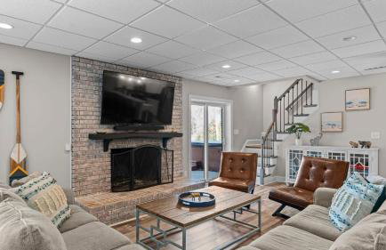 Winding Down by Avantstay Sleeps 20 + Dock, View - Foto 96