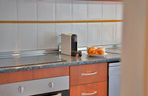 Palm Beach Residency - Beachside with Free Parking - Photo 38