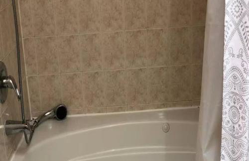 Business & Family Friendly Balcony Jacuzzi Free Park - Foto 7