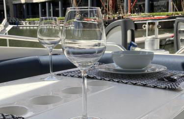 Entire Boat at St Katherine Docks 2 Available select using room options - Photo 38