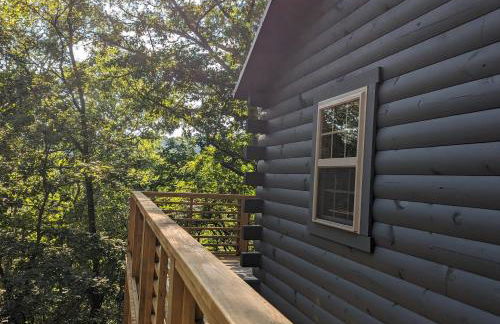 Cabin #6 with hot tub deck and sunset view at Loblolly Pines - Foto 8