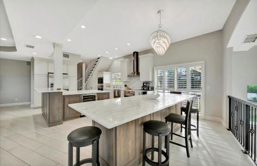 6B Waterfront Game Room Pool Hot Tub Dock - Foto 8