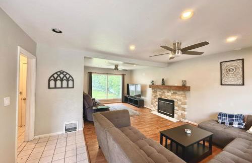 Close Hill AFB McKay Dee Hosp & Weber State - Photo 1