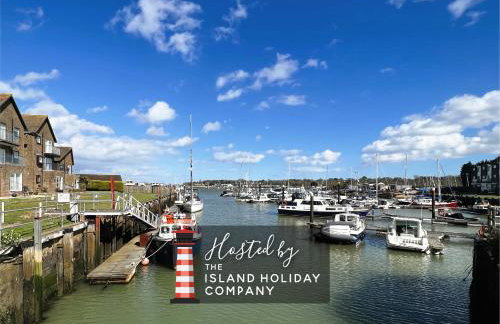 North Quay - Pet friendly Luxury Townhouse overlooking Bembridge Harbour - Photo 1