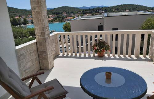 Apartmani Teuta - Foto 8