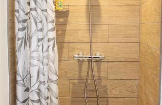 Calme et Intimité proche Avignon Piscine options au choix privée ou partagée de juin à octobre - Foto 9