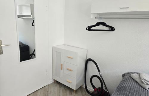 Apartment in Krefeld City with Balcony - Foto 30