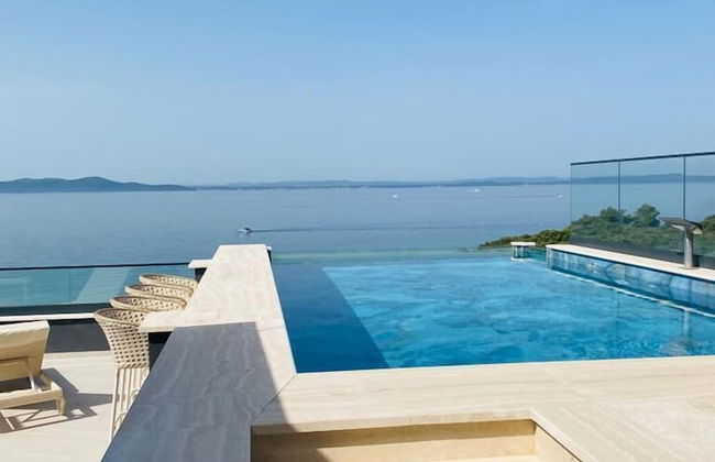 Deen Deluxe Penthouse with infinity pool - Photo 18