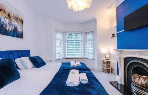 4 Bedroom House in Walkden with Free Parking, by Short Term Digs Short Lets & Serviced Accommodation - Foto 28