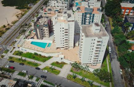 Vista mar em Caiobá com piscina conforto e localização - Foto 10